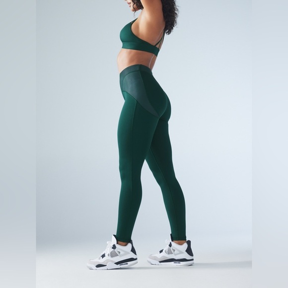 Mondetta Women's Green Leggings - Picture 1 of 6